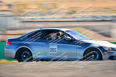 media/Oct-18-2025-Extreme Speed (Sat) [[d6d7e1fef1]]/Group 3 Purple/Session 3 (Turn 1)/